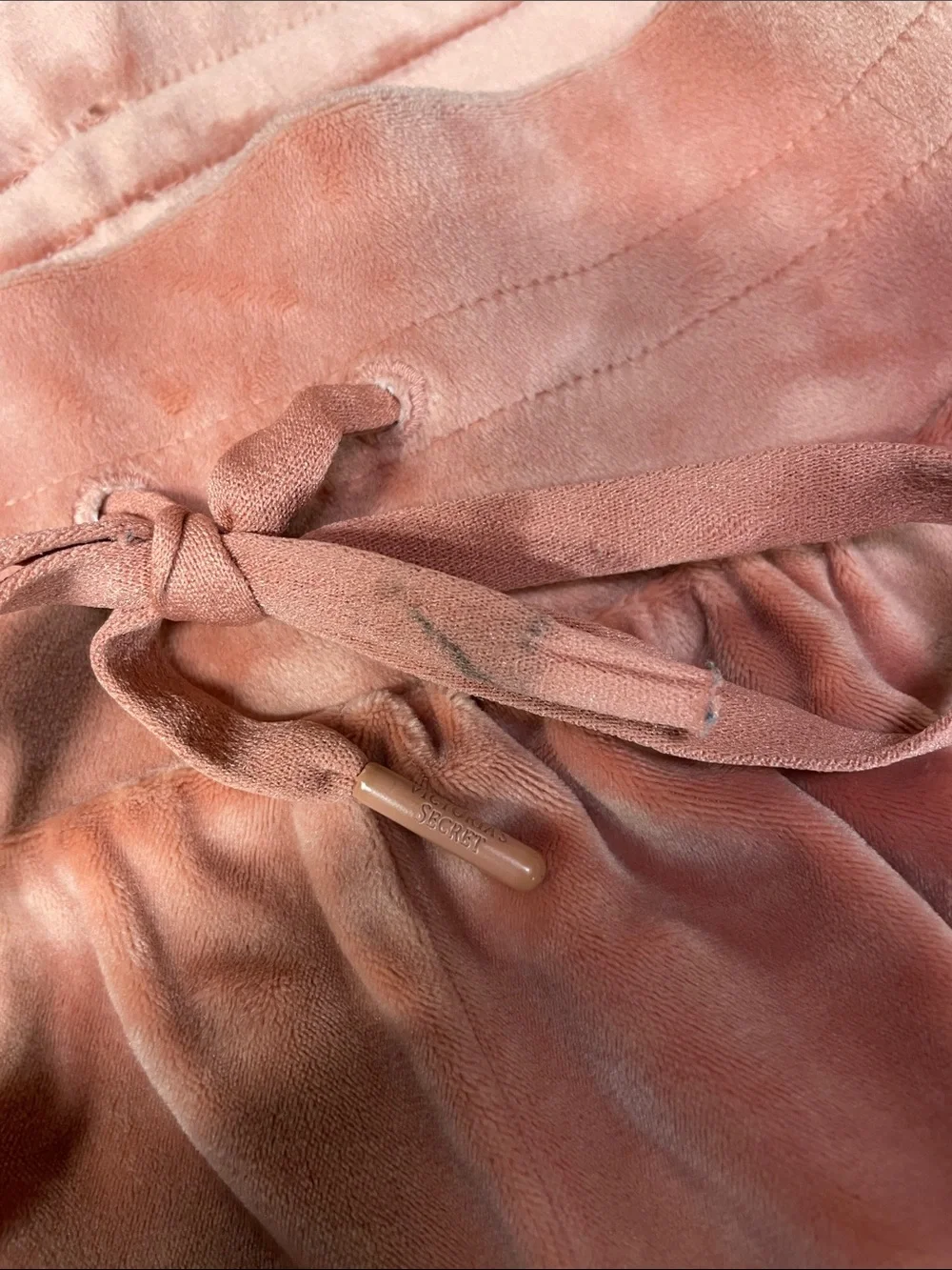 Victoria's Secret Velvet Jogger Pants in Dusty Coral Woman’s Size M | GUC/Flaw